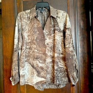 NWT S Blouse V neck Tie Dye style pattern